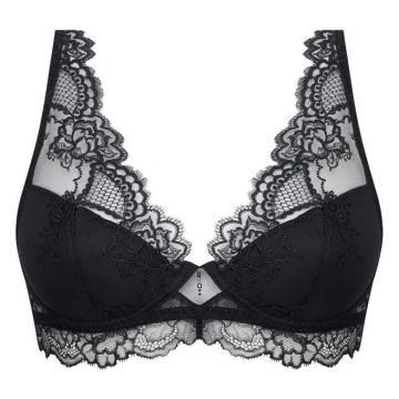 Voorgevormde triangel bh