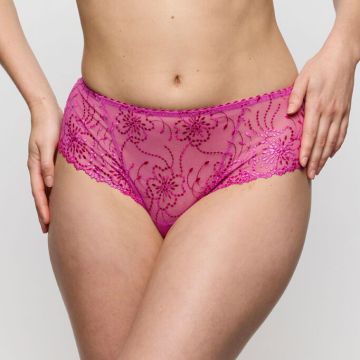 Luxe string